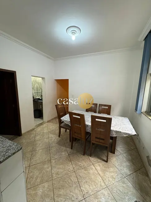 Foto 9 de Casa com 5 quartos à venda, 250m2 em Sarzedo - MG