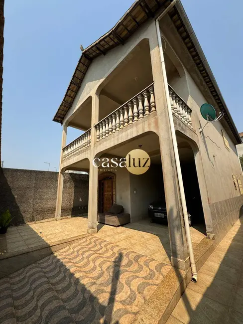 Foto 2 de Casa com 5 quartos à venda, 250m2 em Sarzedo - MG