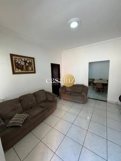 Casa com 3 quartos à venda, 456m2 em Ibirite - MG - imagem 8 Foto 8 de Casa com 3 quartos à venda, 456m2 em Ibirite - MG