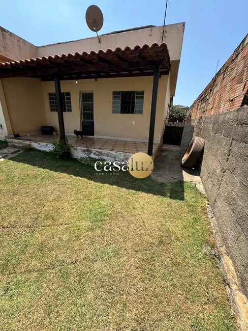 Foto 2 de Casa com 2 quartos à venda, 360m2 em Sarzedo - MG