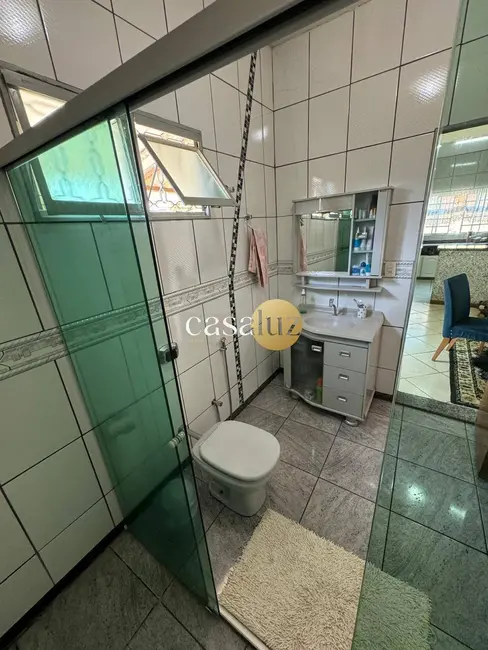 Foto 9 de Casa com 2 quartos à venda, 360m2 em Sarzedo - MG