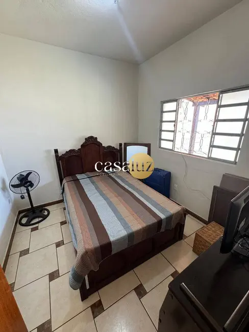 Foto 6 de Casa com 2 quartos à venda, 360m2 em Sarzedo - MG