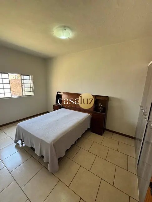 Foto 7 de Casa com 2 quartos à venda, 360m2 em Sarzedo - MG