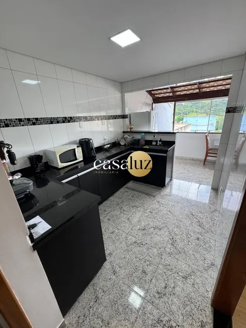 Foto 9 de Casa com 3 quartos à venda, 360m2 em Sarzedo - MG
