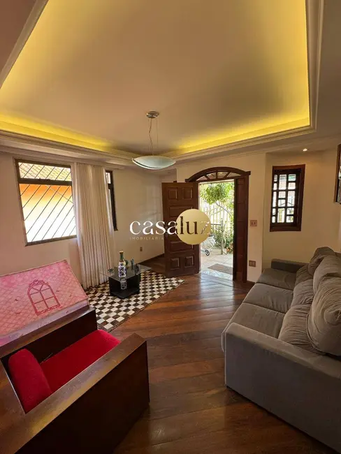 Casa com 4 quartos à venda, 405m2 em Belo Horizonte - MG - imagem 6 Foto 6 de Casa com 4 quartos à venda, 405m2 em Belo Horizonte - MG