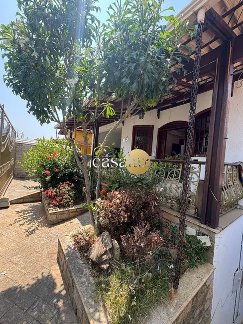 Casa com 4 quartos à venda, 405m2 em Belo Horizonte - MG - imagem 3 Foto 3 de Casa com 4 quartos à venda, 405m2 em Belo Horizonte - MG