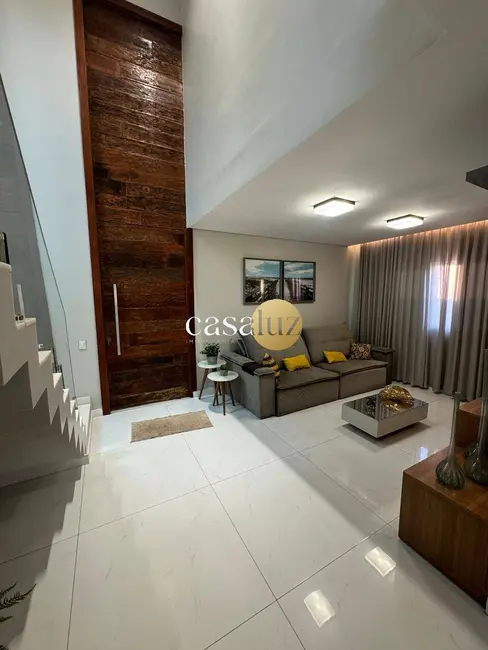 Foto 6 de Casa com 3 quartos à venda, 257m2 em Sarzedo - MG