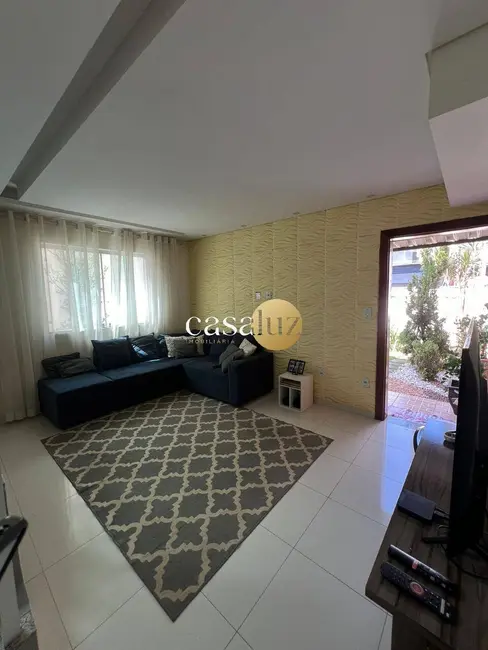 Foto 4 de Casa com 3 quartos à venda, 240m2 em Sarzedo - MG