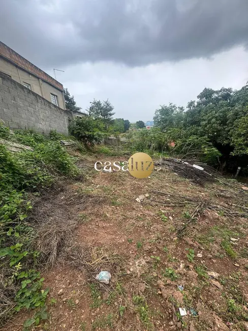 Foto 5 de Terreno / Lote à venda, 360m2 em Sarzedo - MG