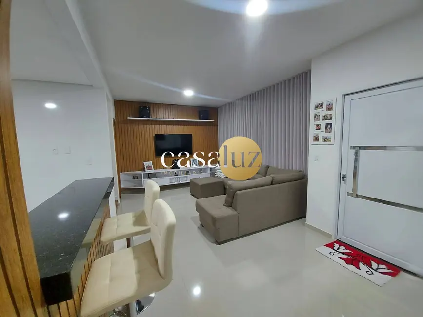 Foto 3 de Casa com 2 quartos à venda, 149m2 em Sarzedo - MG