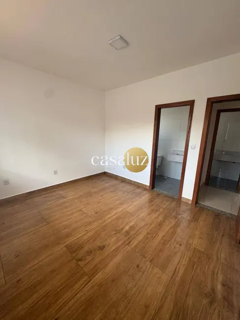 Foto 9 de Apartamento com 3 quartos à venda, 80m2 em Sarzedo - MG