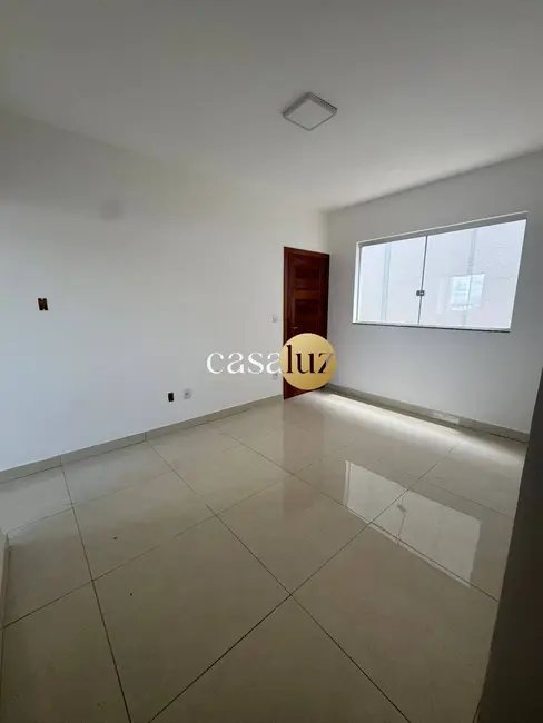 Foto 2 de Apartamento com 3 quartos à venda, 80m2 em Sarzedo - MG