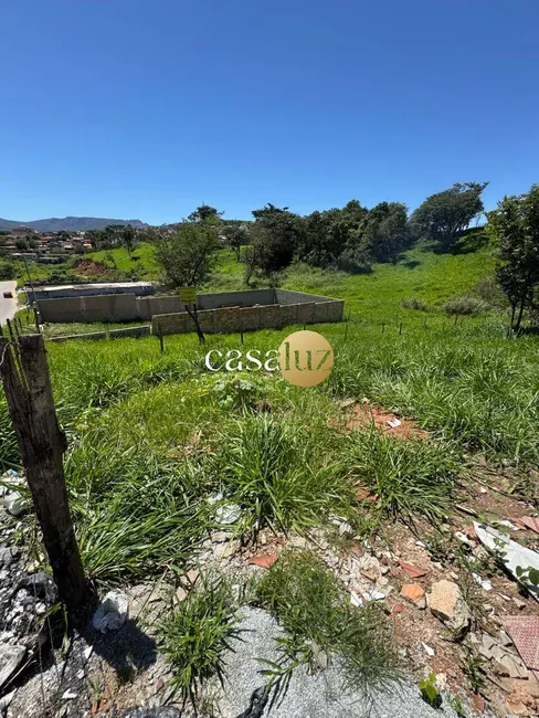 Foto 5 de Terreno / Lote à venda, 360m2 em Sarzedo - MG