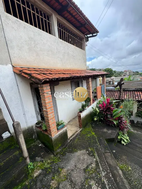 Foto 1 de Casa com 2 quartos à venda, 360m2 em Sarzedo - MG