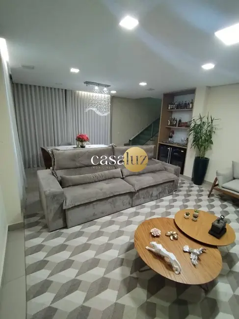 Foto 2 de Casa com 3 quartos à venda, 200m2 em Paulo Camilo, Betim - MG