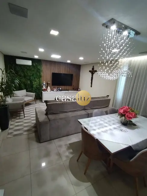 Foto 1 de Casa com 3 quartos à venda, 200m2 em Paulo Camilo, Betim - MG