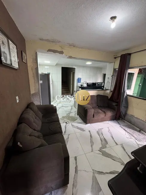 Foto 1 de Casa com 3 quartos à venda, 104m2 em Sarzedo - MG