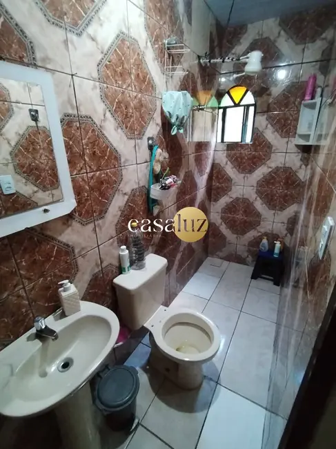 Foto 5 de Casa com 3 quartos à venda, 550m2 em Sarzedo - MG