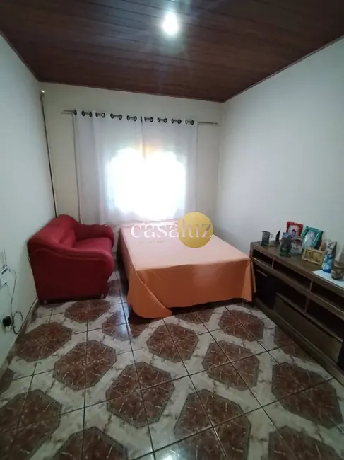 Foto 3 de Casa com 3 quartos à venda, 550m2 em Sarzedo - MG