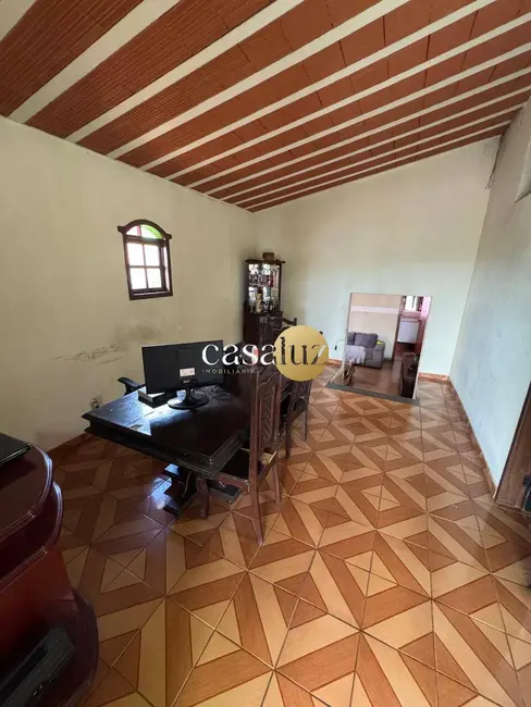 Foto 9 de Casa com 3 quartos à venda, 300m2 em Sarzedo - MG