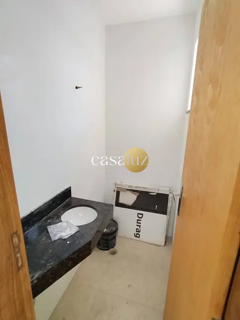 Foto 6 de Casa com 3 quartos à venda, 79m2 em Sarzedo - MG