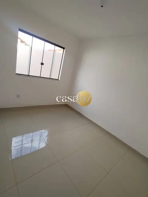 Casa com 2 quartos à venda, 160m2 em Mario Campos - MG - imagem 6 Foto 6 de Casa com 2 quartos à venda, 160m2 em Mario Campos - MG