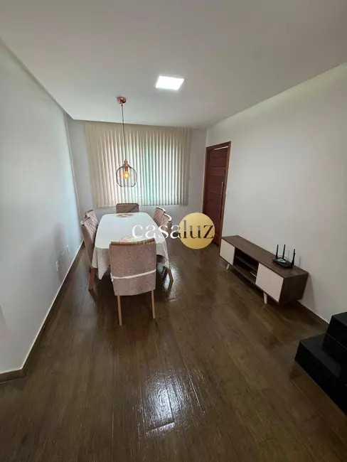 Foto 1 de Cobertura com 3 quartos à venda em Sarzedo - MG