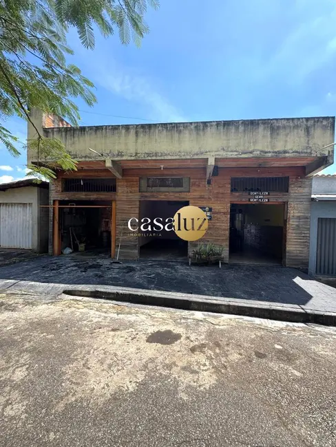 Foto 1 de Casa com 1 quarto à venda, 300m2 em Sarzedo - MG