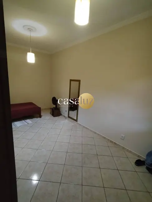 Foto 2 de Casa com 2 quartos à venda, 384m2 em Contagem - MG