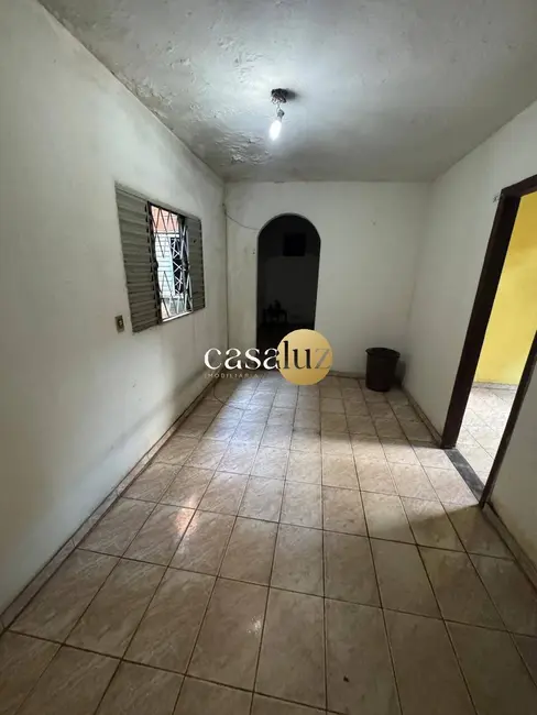 Casa com 3 quartos à venda, 200m2 em Recanto da Lagoa - 2ª Seção, Ibirite - MG - imagem 3 Foto 3 de Casa com 3 quartos à venda, 200m2 em Recanto da Lagoa - 2ª Seção, Ibirite - MG