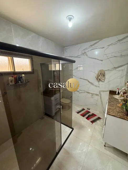 Foto 9 de Casa com 4 quartos à venda, 258m2 em Sarzedo - MG