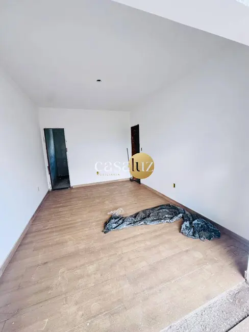 Foto 7 de Casa com 3 quartos à venda, 100m2 em Centro, Sarzedo - MG