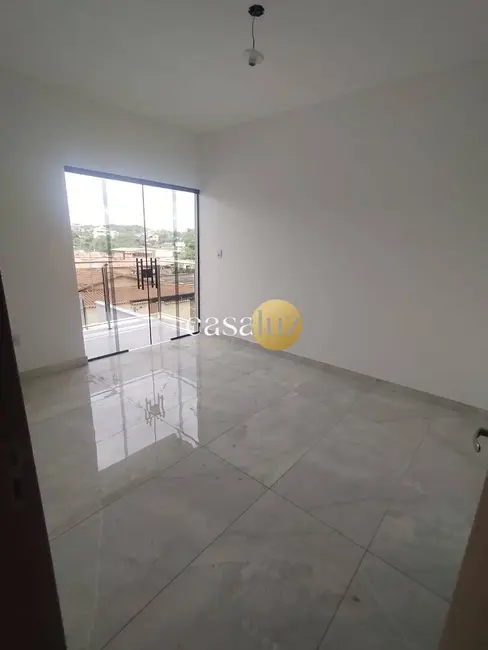 Foto 8 de Casa com 3 quartos à venda, 252m2 em Sarzedo - MG