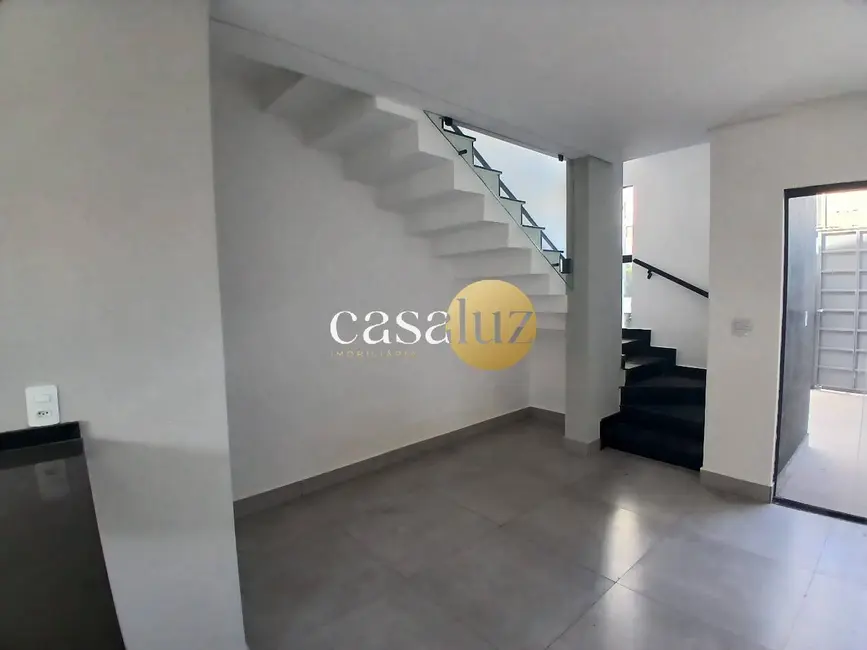 Foto 3 de Casa com 3 quartos à venda, 90m2 em São Pedro, Ibirite - MG