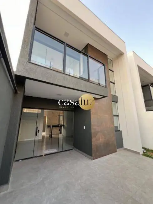 Foto 2 de Casa com 3 quartos à venda, 90m2 em São Pedro, Ibirite - MG