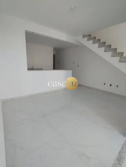 Foto 2 de Casa com 3 quartos à venda, 90m2 em Sarzedo - MG