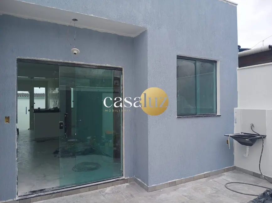 Foto 1 de Casa com 2 quartos à venda, 100m2 em São Pedro, Ibirite - MG