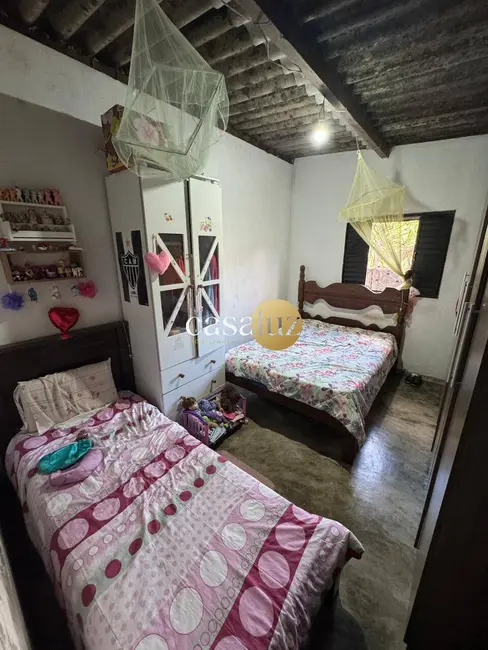 Casa com 2 quartos à venda, 200m2 em Tirol (Barreiro), Belo Horizonte - MG - imagem 3 Foto 3 de Casa com 2 quartos à venda, 200m2 em Tirol (Barreiro), Belo Horizonte - MG