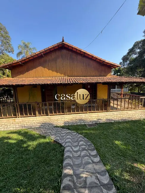 Foto 1 de Chácara com 5 quartos à venda, 4000m2 em Vila Satélite, Sarzedo - MG