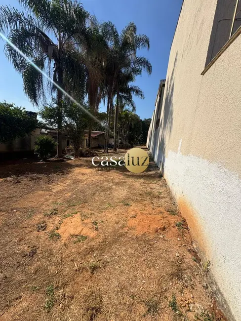 Foto 2 de Terreno / Lote à venda, 1143m2 em Vila Satélite, Sarzedo - MG