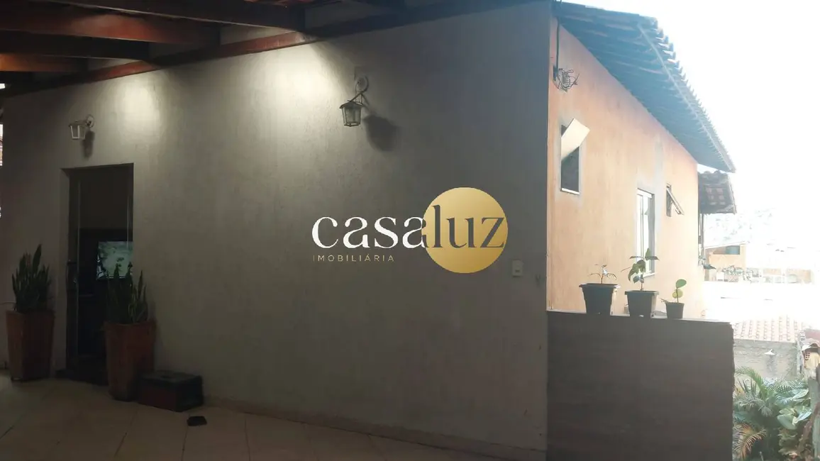 Foto 1 de Casa com 2 quartos à venda, 200m2 em Recanto Verde, Ibirite - MG