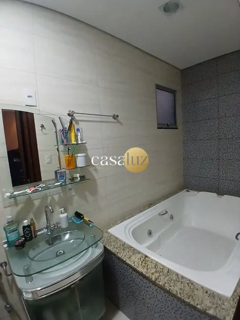 Foto 6 de Casa com 5 quartos à venda, 200m2 em Contagem - MG