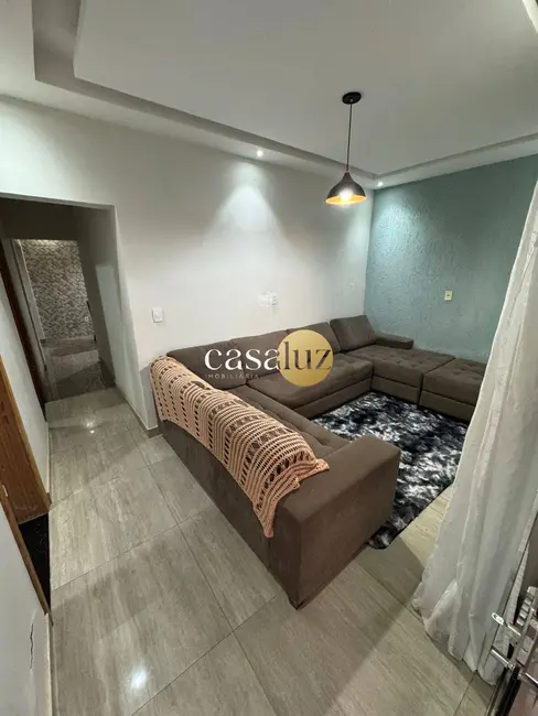 Casa com 4 quartos à venda, 246m2 em Sarzedo - MG - imagem 3 Foto 3 de Casa com 4 quartos à venda, 246m2 em Sarzedo - MG