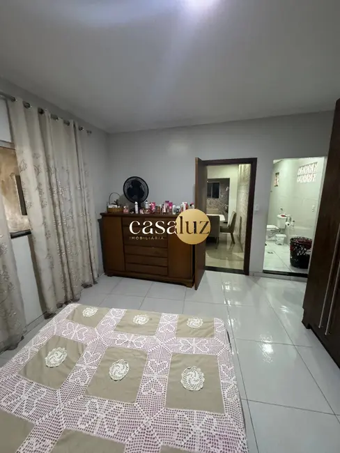 Casa com 4 quartos à venda, 246m2 em Sarzedo - MG - imagem 5 Foto 5 de Casa com 4 quartos à venda, 246m2 em Sarzedo - MG