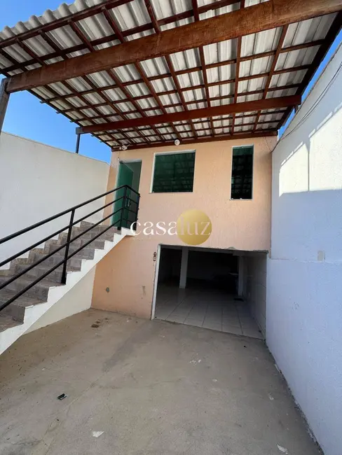 Foto 1 de Casa com 3 quartos à venda, 360m2 em Sarzedo - MG