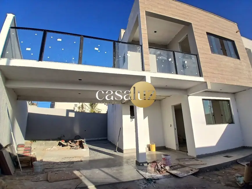 Foto 1 de Casa com 3 quartos à venda, 125m2 em Sarzedo - MG