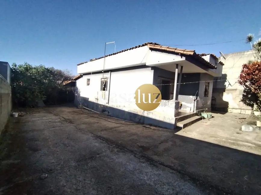 Foto 1 de Terreno / Lote à venda, 360m2 em Vila Satélite, Sarzedo - MG