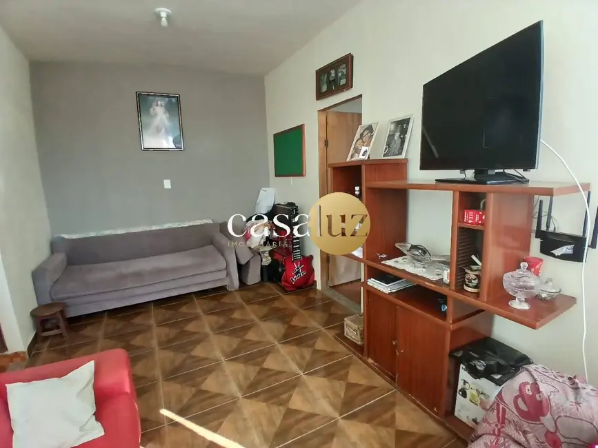 Foto 2 de Casa com 4 quartos à venda, 191m2 em Sarzedo - MG