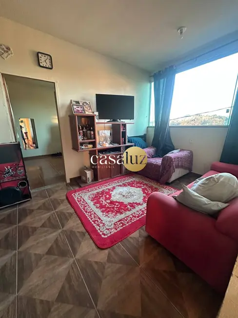 Foto 1 de Casa com 4 quartos à venda, 191m2 em Sarzedo - MG