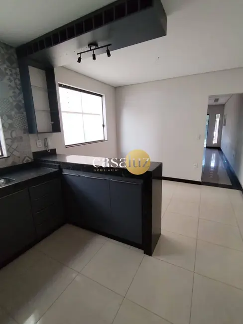 Foto 8 de Casa com 2 quartos à venda, 154m2 em Sarzedo - MG